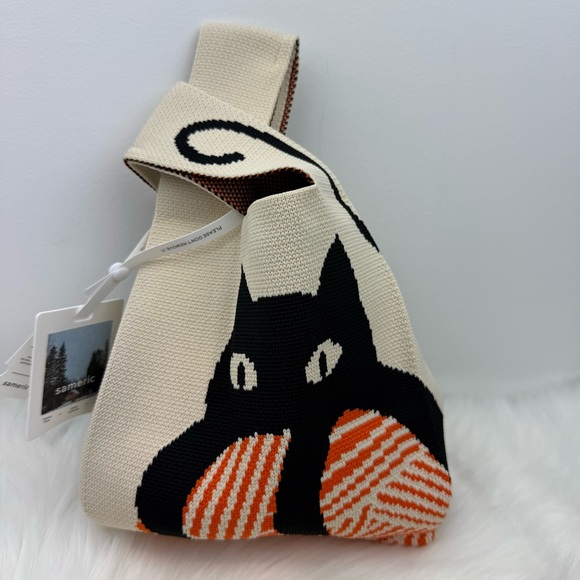 NWT Black Cat Compact Stylish Essentials Handheld Bag - Picture 6 of 7